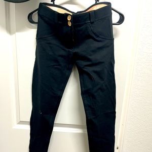 Freddys size small black legging/jegging
